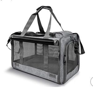 Pet carrier for pets up to 20 lbs., new/never used